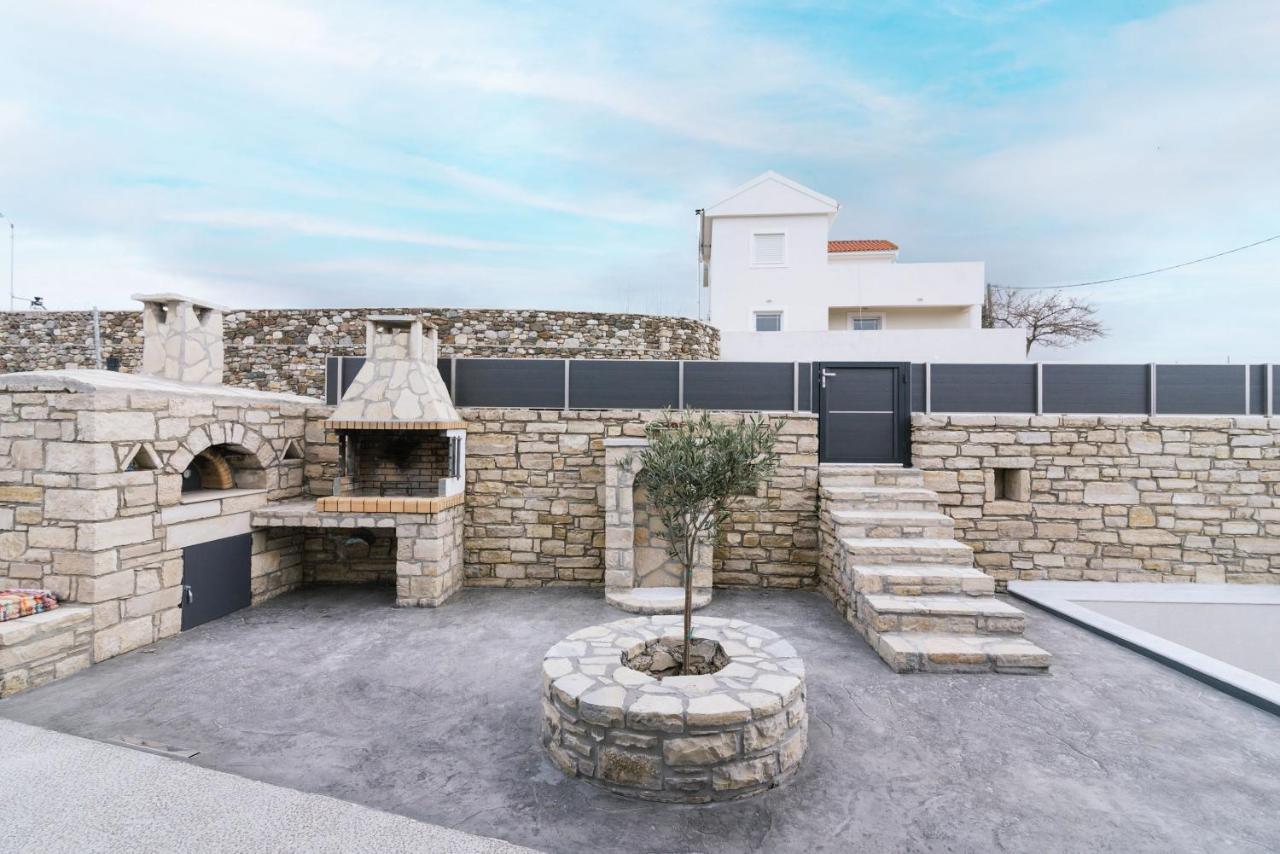 Villa Perahori Sívas Екстериор снимка